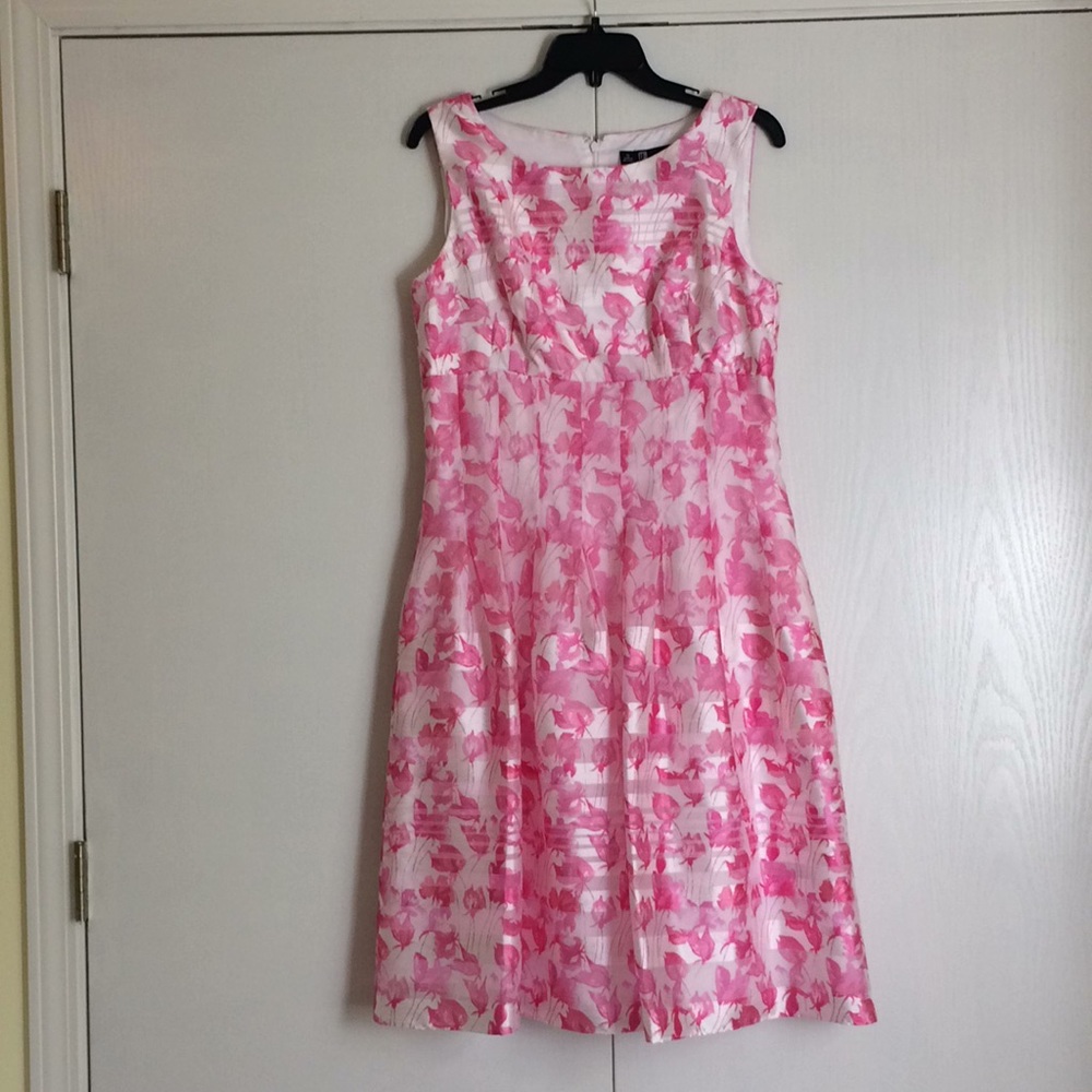Leslie Fay Pink and White Dress